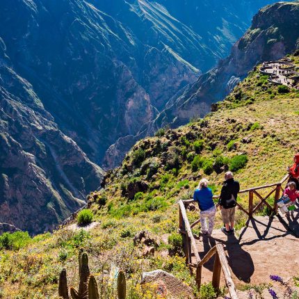 PAQUETE TURISTICO AREQUIPA COLCA 2D/1N